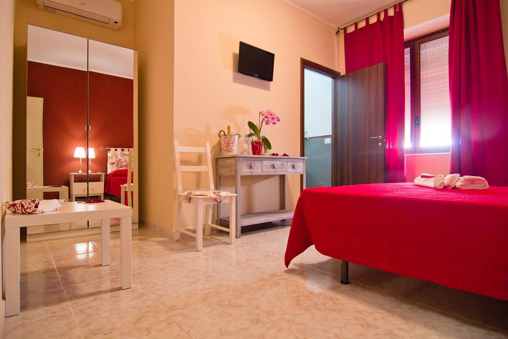 B&B Tifeo Villafranca Tirrena Camera foto